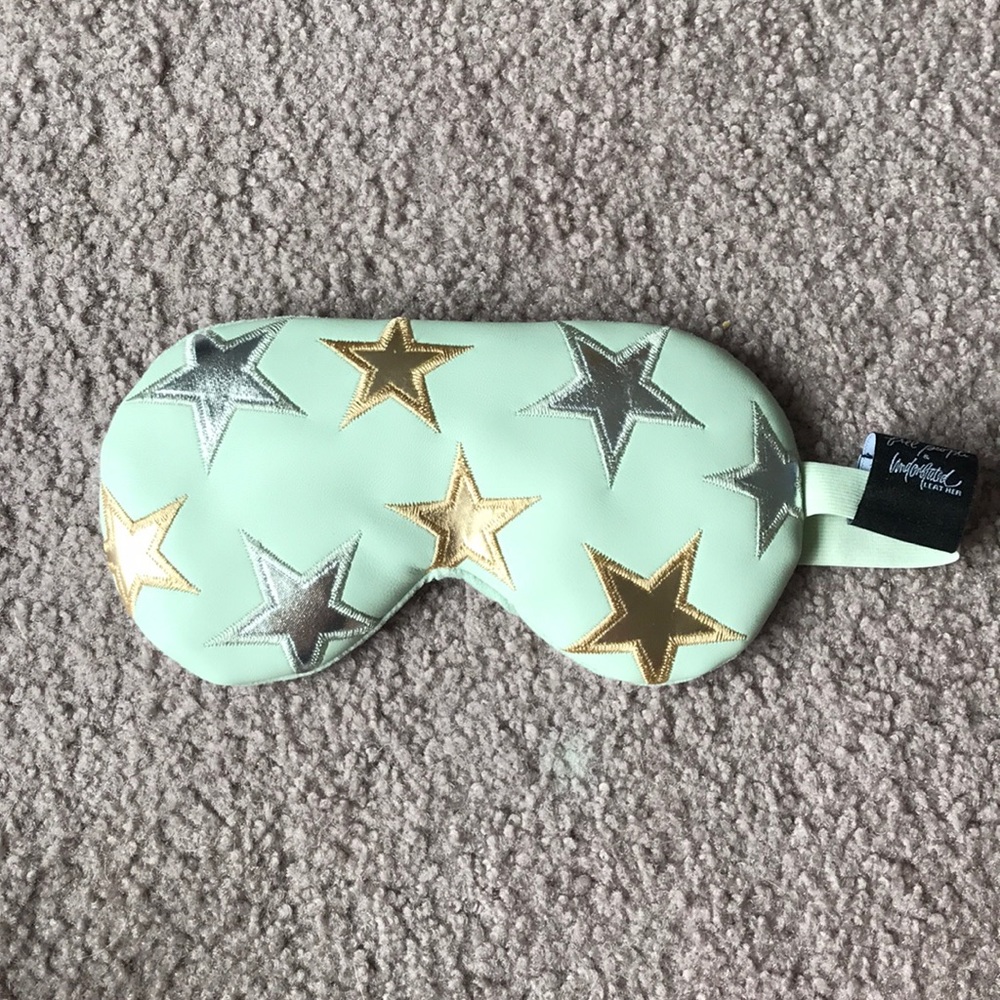 Leather-top star sleeping mask